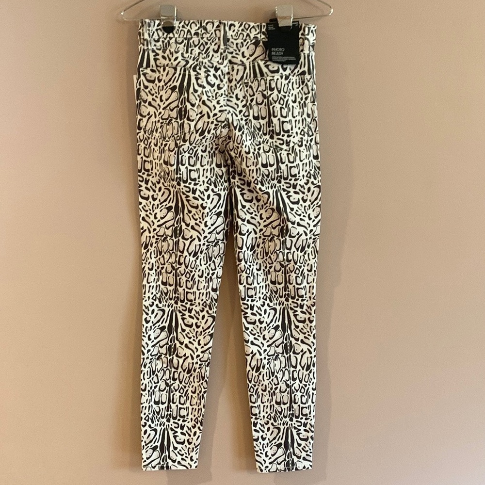 J Brand Jeans - Picture 4 of 7